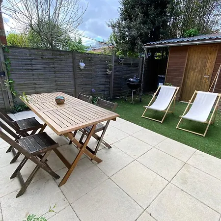 Well-appointed Love Nest With Spacious Garden Apartment *